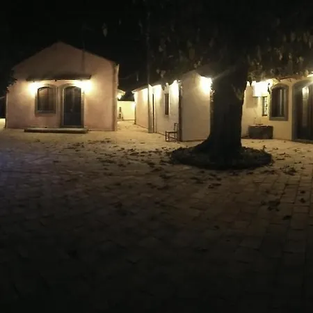 Gli Aranci Dell'etna Agroturismo *
