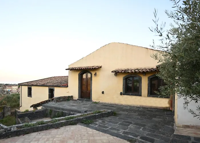 Gli Aranci Dell'etna Agroturismo